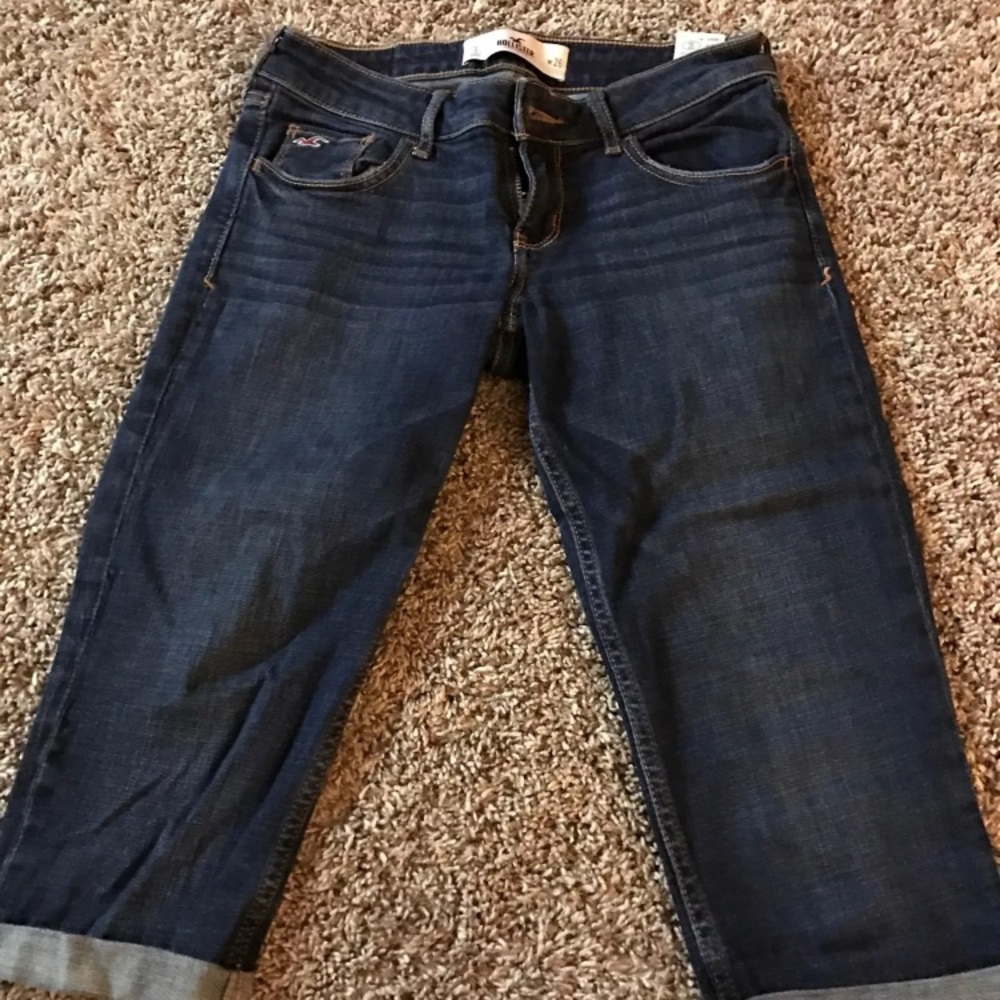 Hollister Crop Capris
